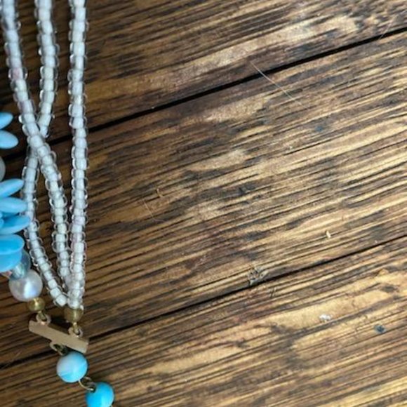 Antique beaded necklaces and clip on earrings - Picture 9 of 11